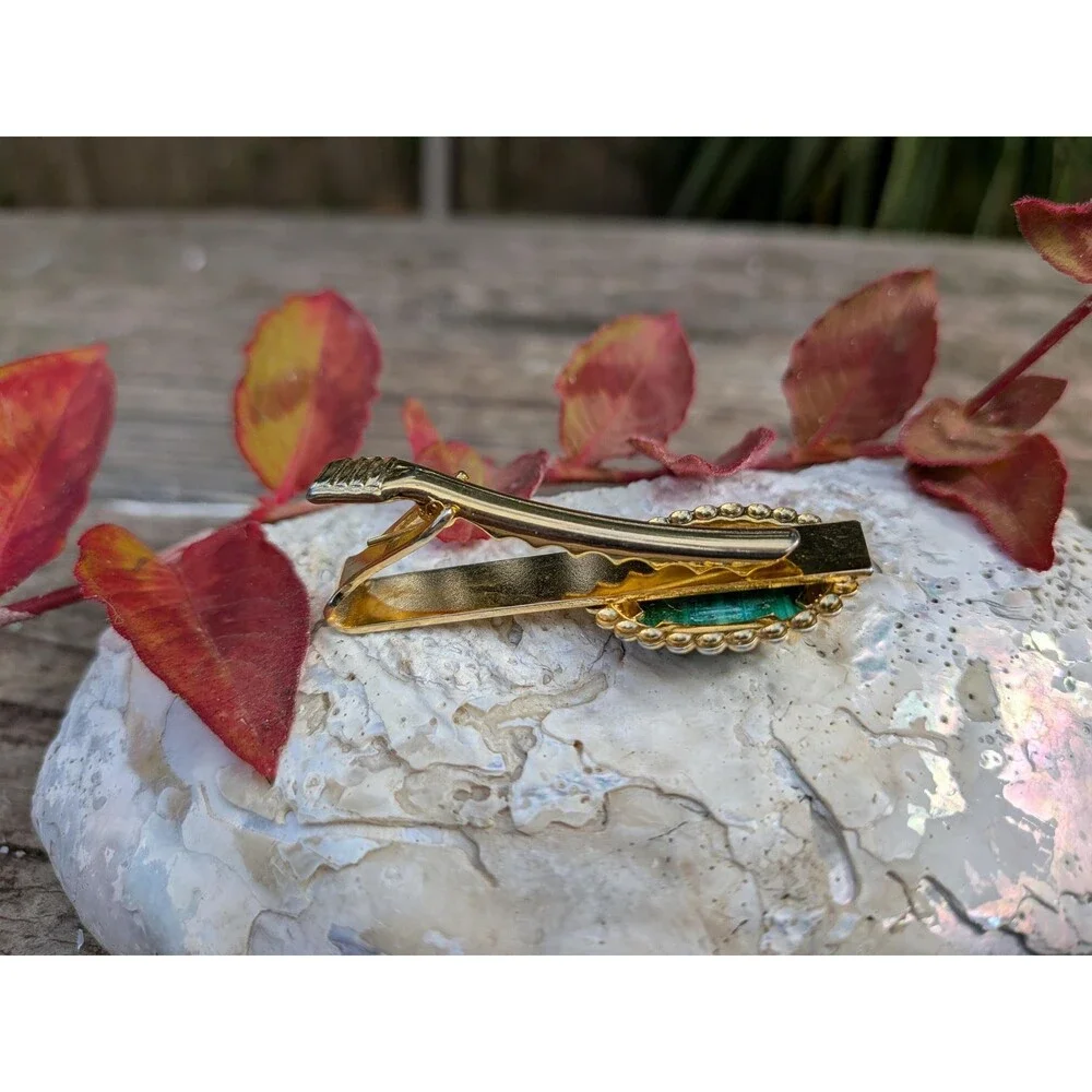 Vintage Malachite Cabachon Tie Bar, Mens Dressware Accessories